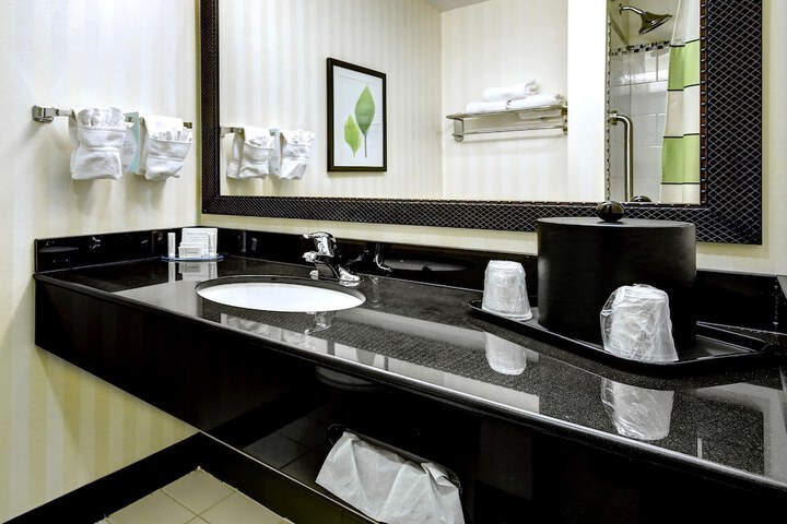 Fairfield Inn & Suites by Marriott Harrisburg West