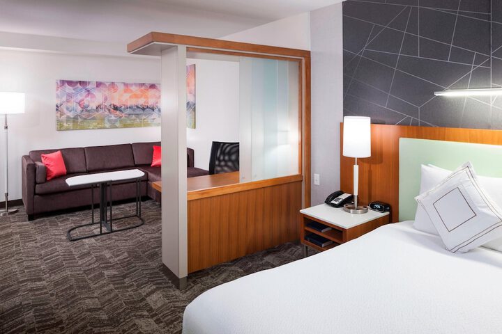 Room 19 of 26