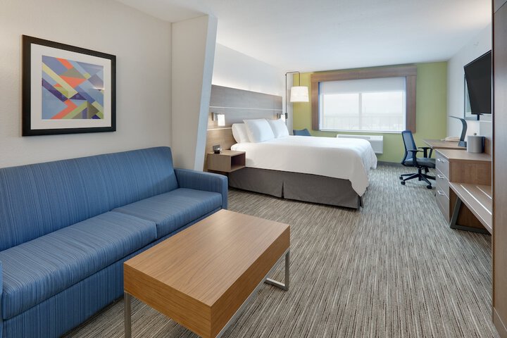 Room 33 of 57
