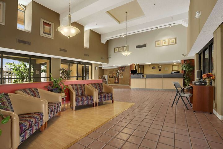 Hotel Interior 7 of 33