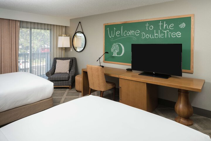 Room 18 of 32