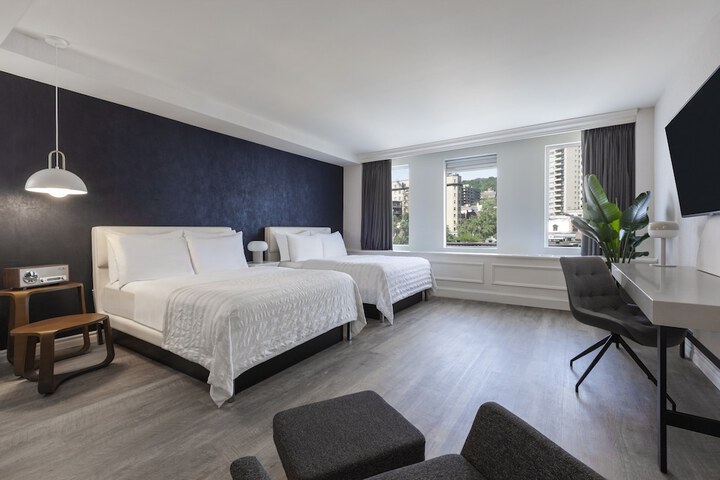 Room 8 of 20