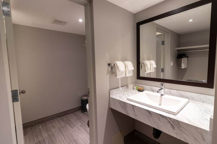 Room 14 of 15