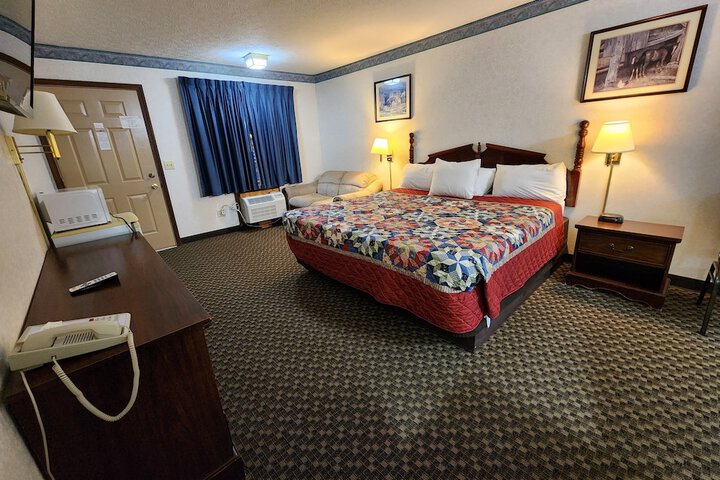 Room 67 of 86