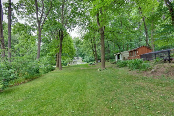 Charming Manheim Cottage w / On-site Animal Viewing