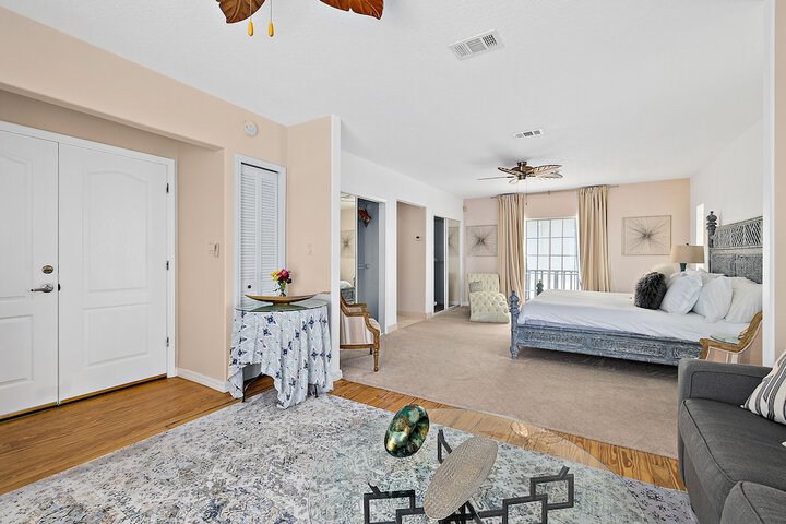 Room 32 of 110