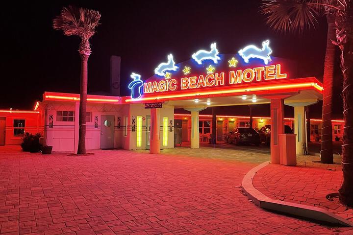 Magic Beach Motel