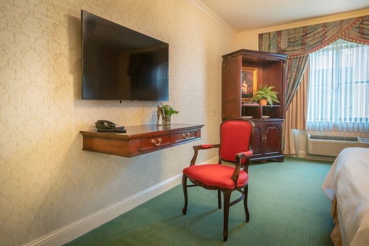 Room 14 of 52