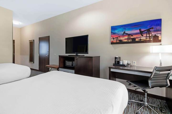 Best Western Plus Pleasanton Hotel