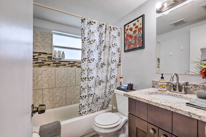 Family Home w / Lanai & Yard in Port Richey!