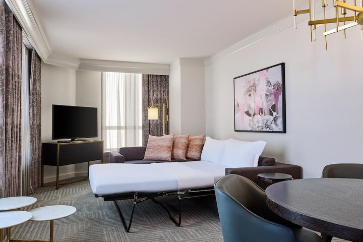 Room 47 of 79