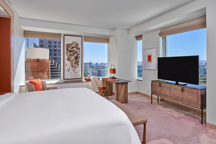 Room 46 of 91