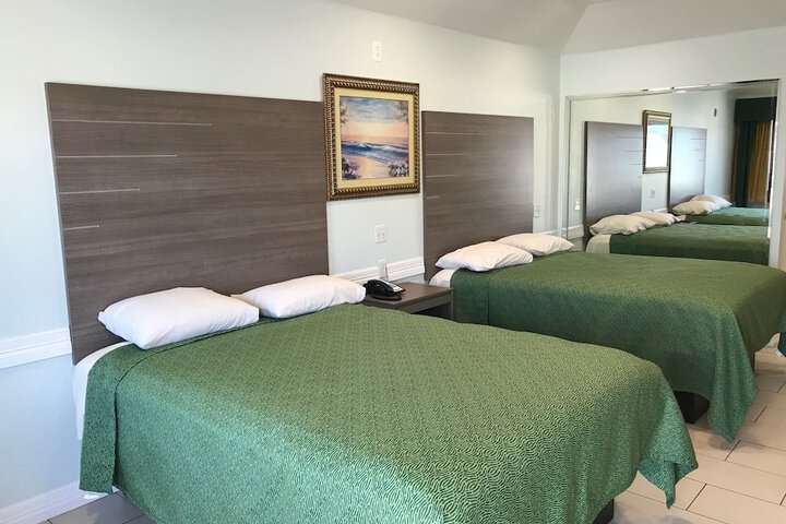 Room 9 of 26