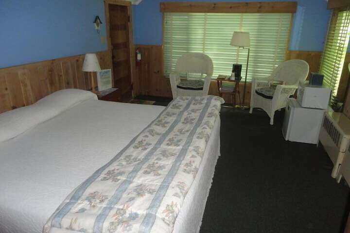 Room 22 of 34