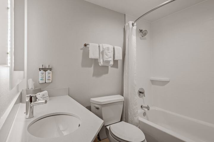 Room 42 of 90