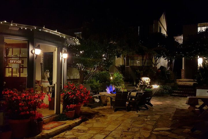 Hotel Exterior 45 of 48