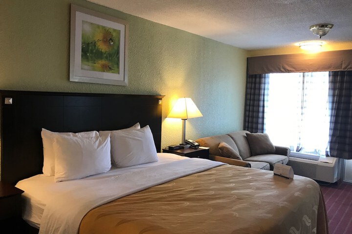 Room 14 of 52
