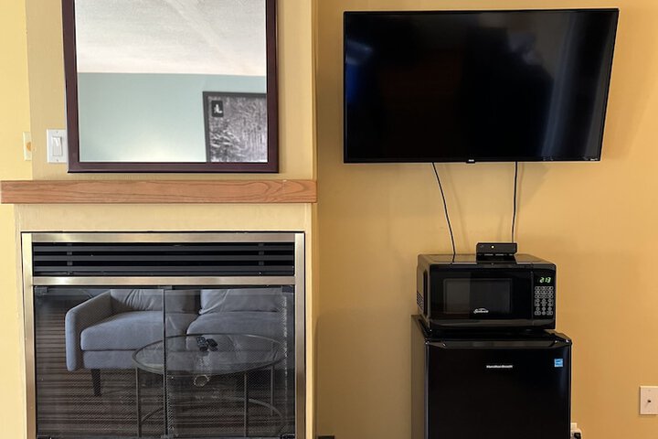 Room 64 of 125