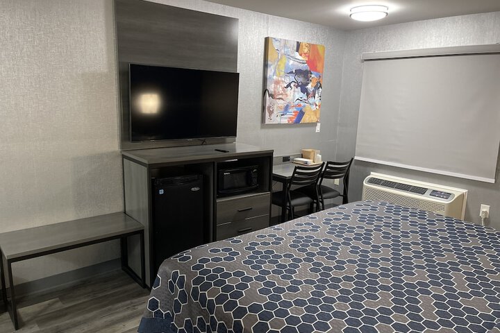 Room 17 of 43