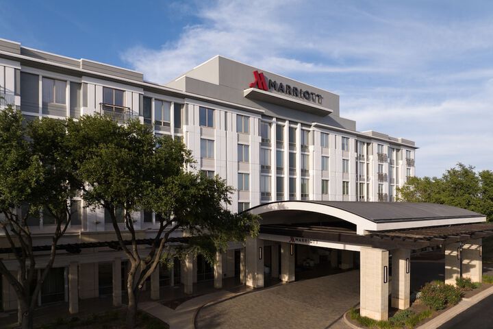 Hotel 3 of 75