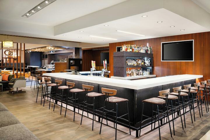 Courtyard by Marriott Charlotte City Center