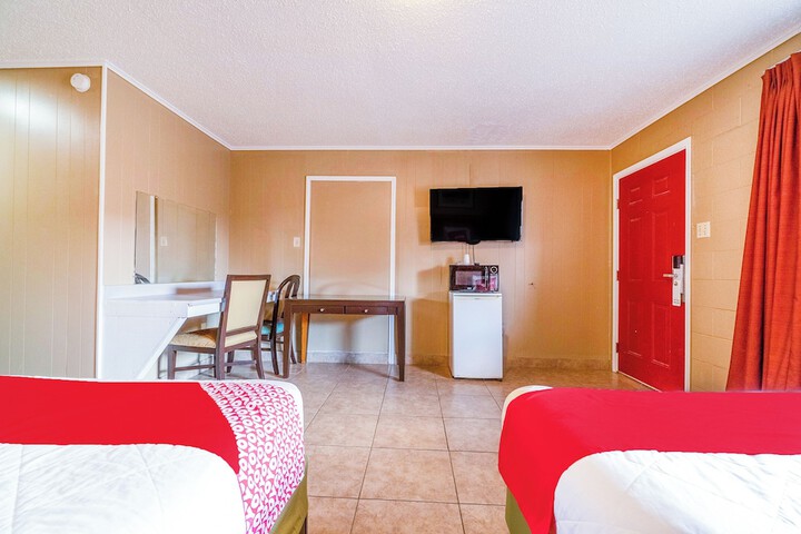 Room 132 of 157
