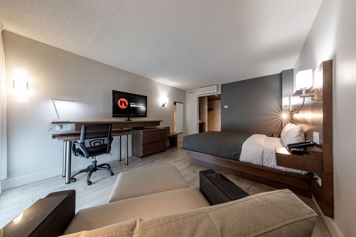 Room 110 of 137