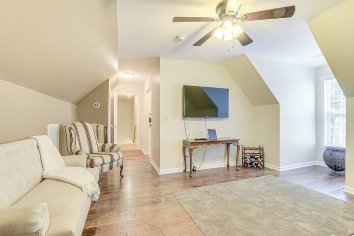 Hike Golf & Boat: Wake Forest Home w / Yard