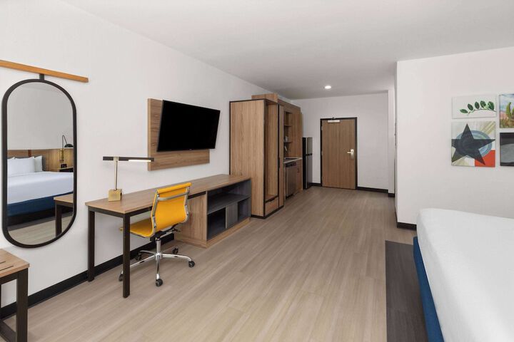 Room 19 of 45