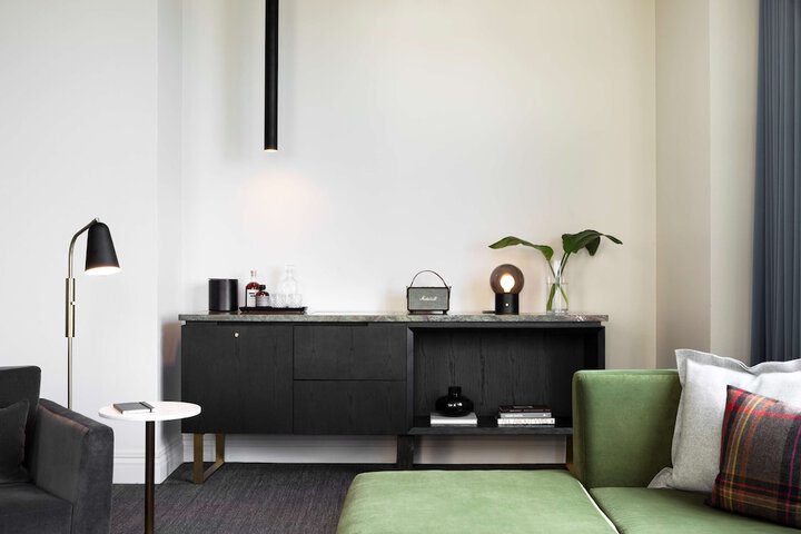 Room 9 of 60
