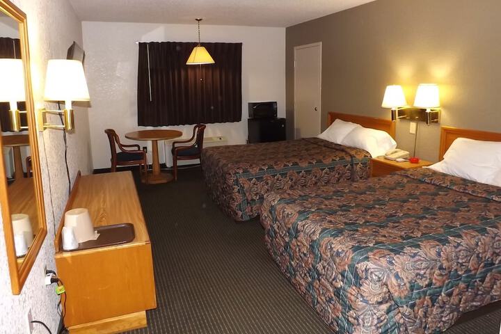 Room 10 of 30