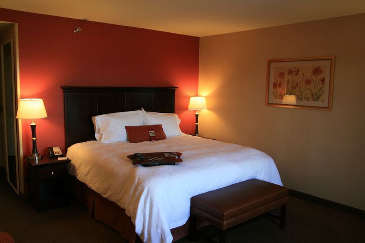 Room 17 of 36