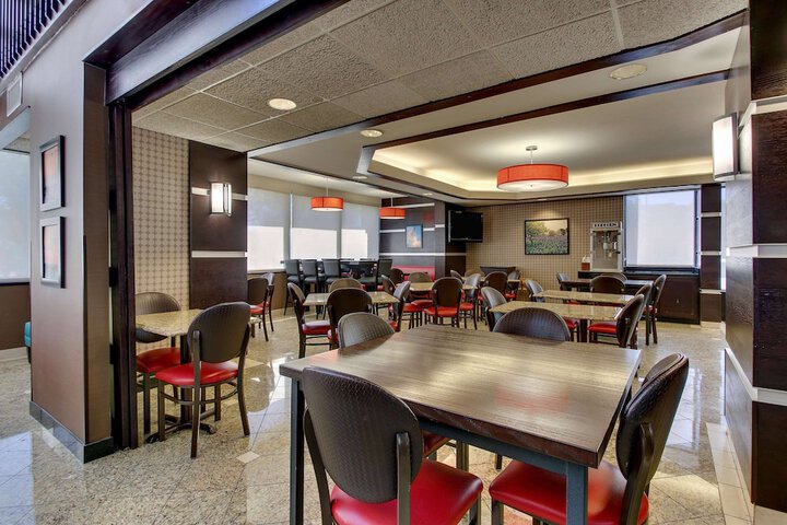 Heritage Inn Suites Houston / Sugar Land Trademark by Wyndham