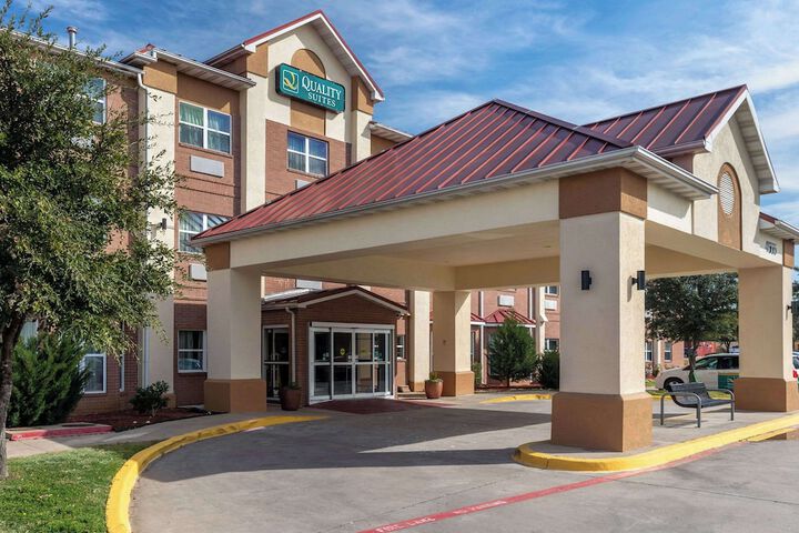 Hotel 4 of 53