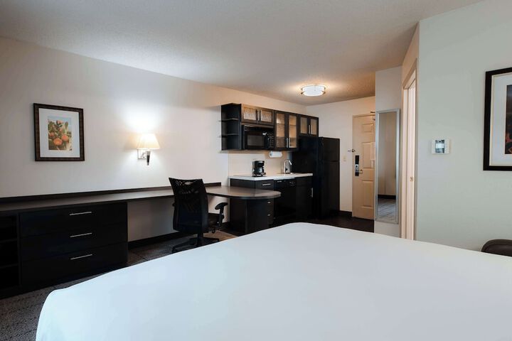 Sonesta Simply Suites Dallas Richardson