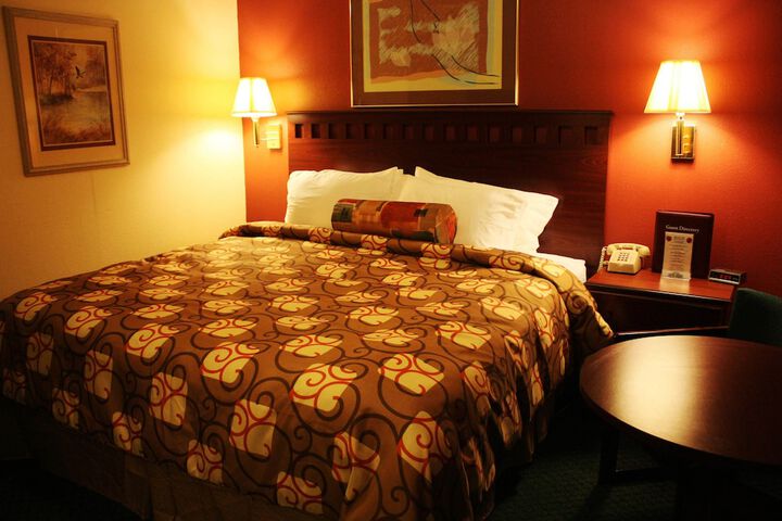Room 18 of 20