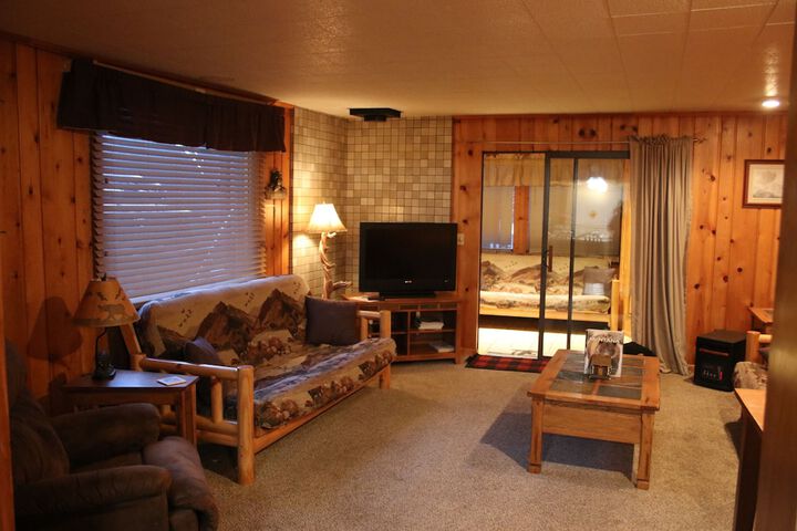 Room 15 of 36