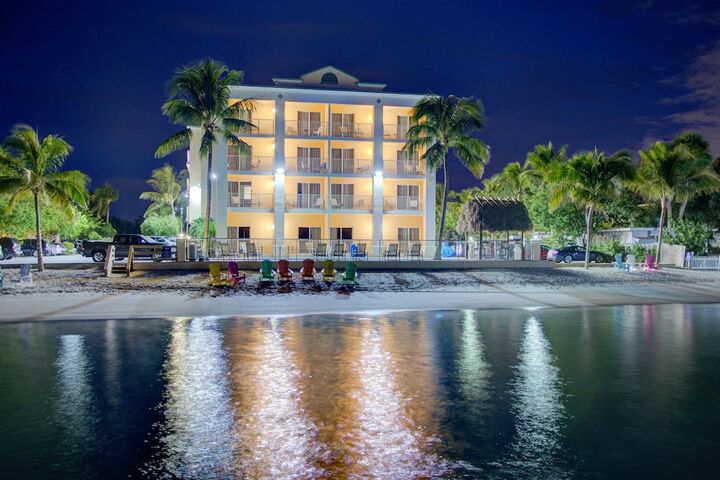 Hotel 2 of 116