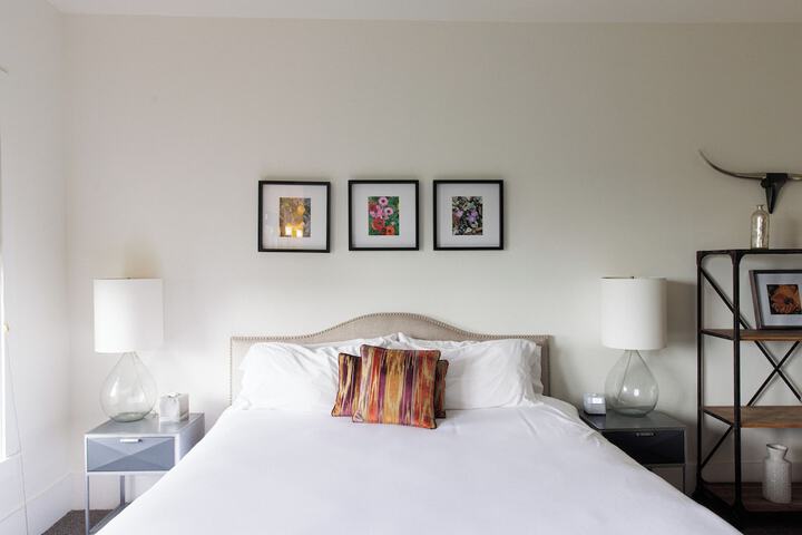 Room 127 of 353