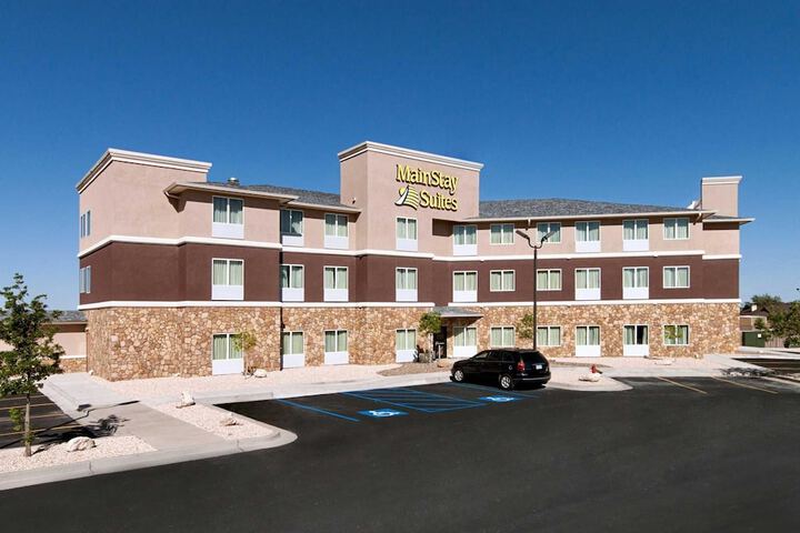 Hotel 2 of 49