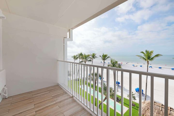 Best Western Plus Beach Resort