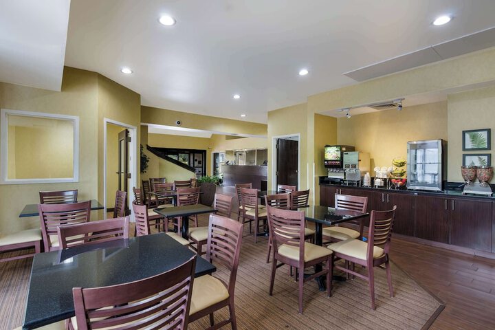 Sleep Inn Hanes Mall