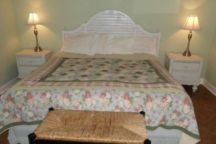 Room 10 of 21