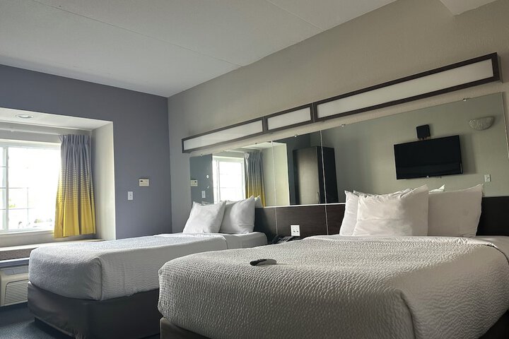 Microtel Inn & Suites by Wyndham Quincy Downtown / River Area