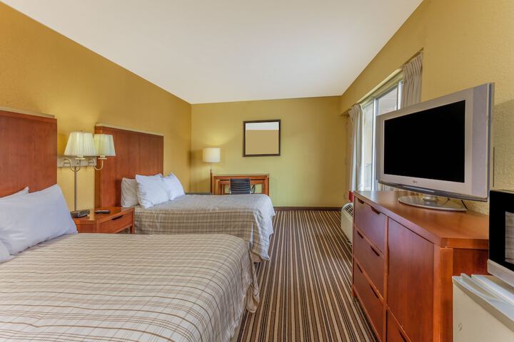 Room 4 of 13