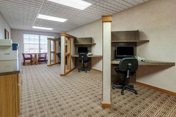 Business Center 49 of 49