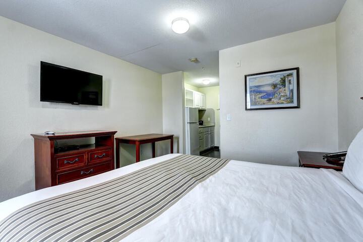 Room 30 of 46