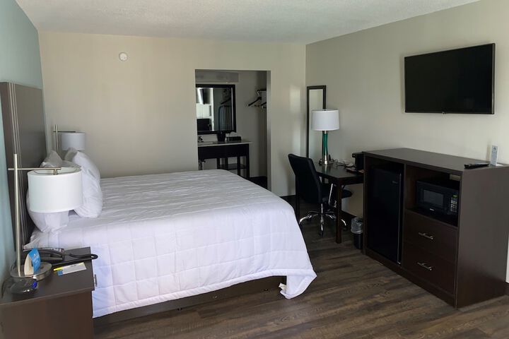 Days Inn by Wyndham Goldsboro