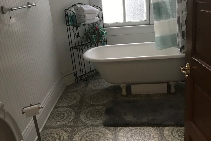 Room 5 of 13