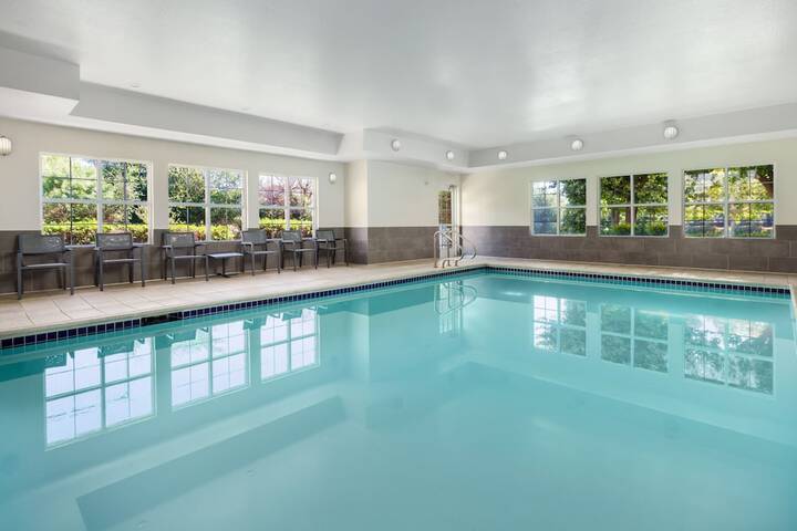 Pool 8 of 35